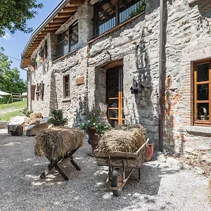  Farmház Cascina Mirandola Olaszország